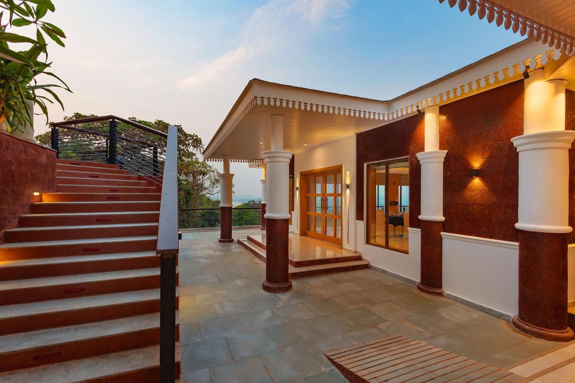 Resort Doubletree By Hilton Goa - 5*